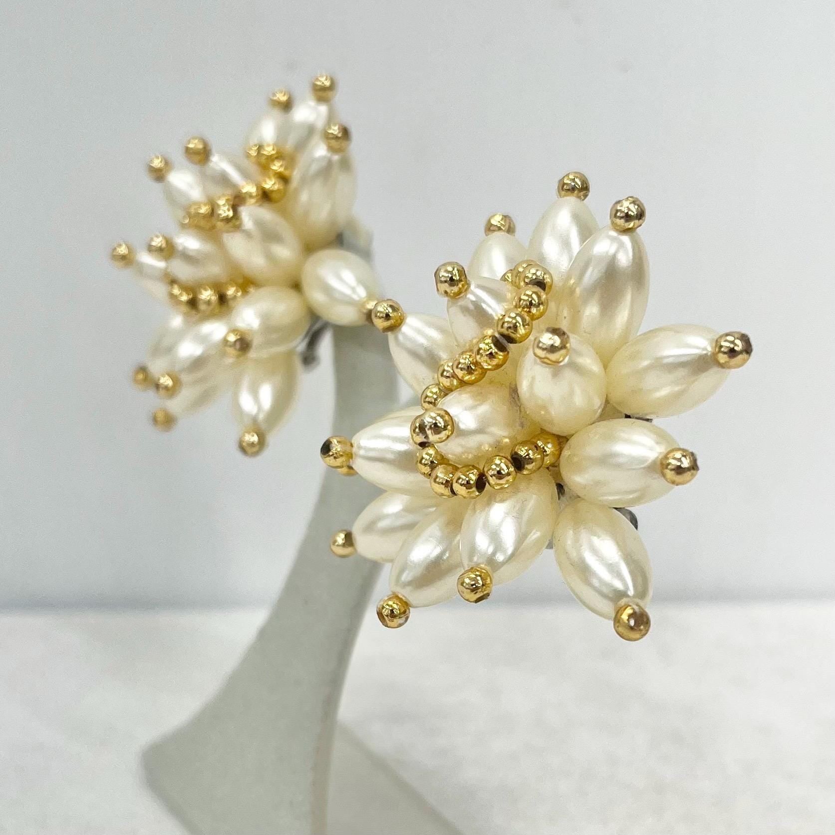 Vintage Faux Cream Pearl Cluster Statement Clip On Earrings with Gold Accents Fabulous Light Weight Oversized MillyOliverVintage