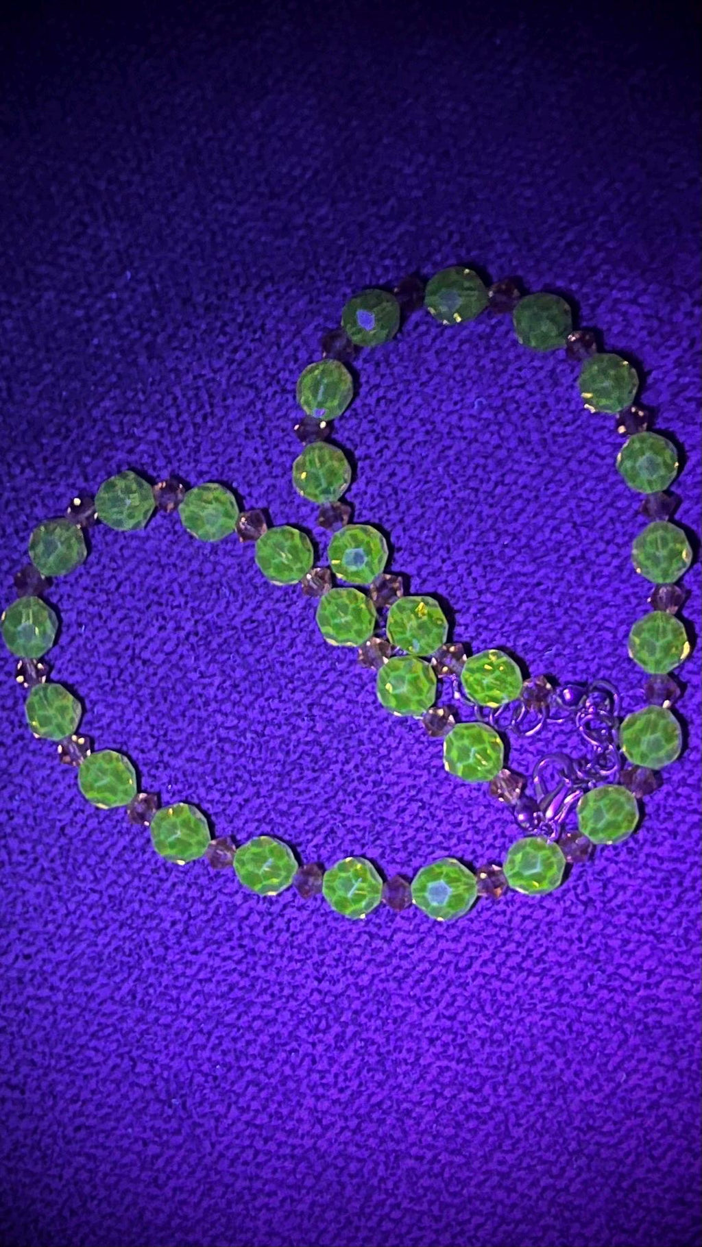 Vintage Amber Yellow Faceted Glass Manganese / Uranium Crystal Bead Necklace Green UV Reactive Glow Jewellery 15.5” MillyOliverVintage