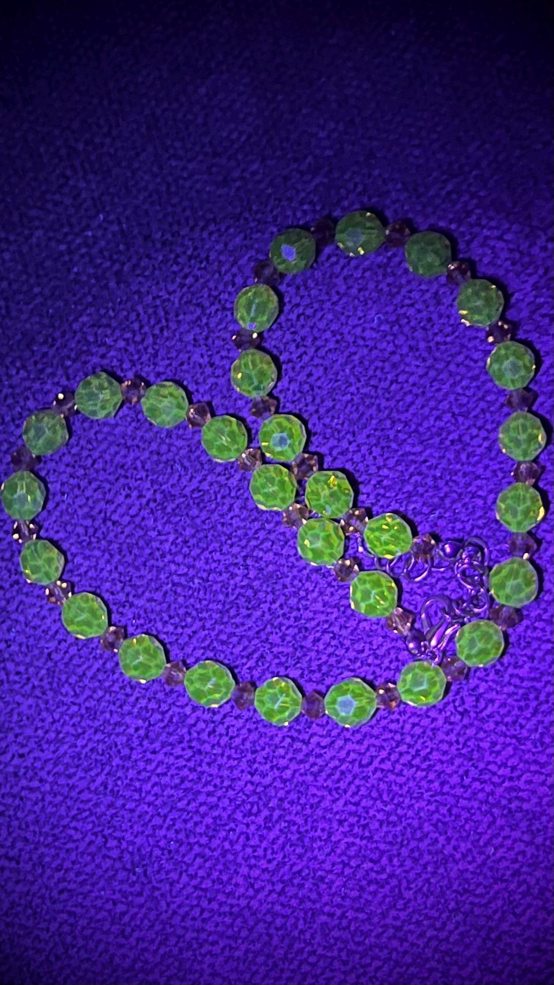 Vintage Amber Yellow Faceted Glass Manganese / Uranium Crystal Bead Necklace Green UV Reactive Glow Jewellery 15.5” MillyOliverVintage