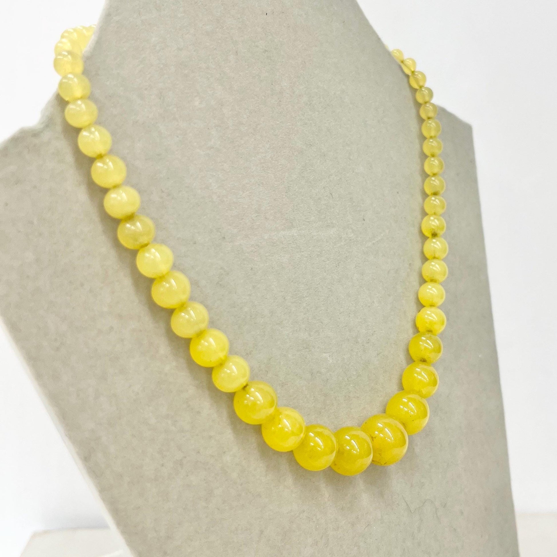 Vintage Yellow Uranium Glass Graduated Bead Necklace Bright Green UV Reactive Glow Jewellery 15” Long with a 2” Extender MillyOliverVintage