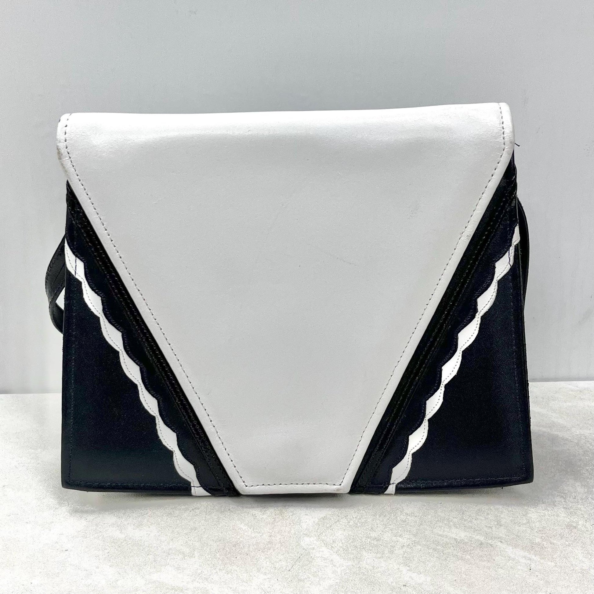 Vintage Navy Blue & White Envelope Bag with Adjustable Shoulder Strap by Clark’s MillyOliverVintage