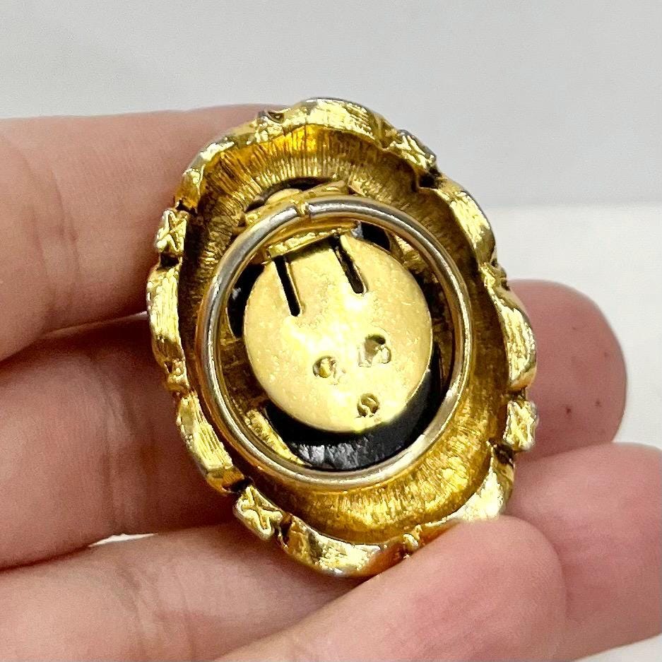 Vintage Gold Tone Brown Banded Agate Scarf Clip MillyOliverVintage