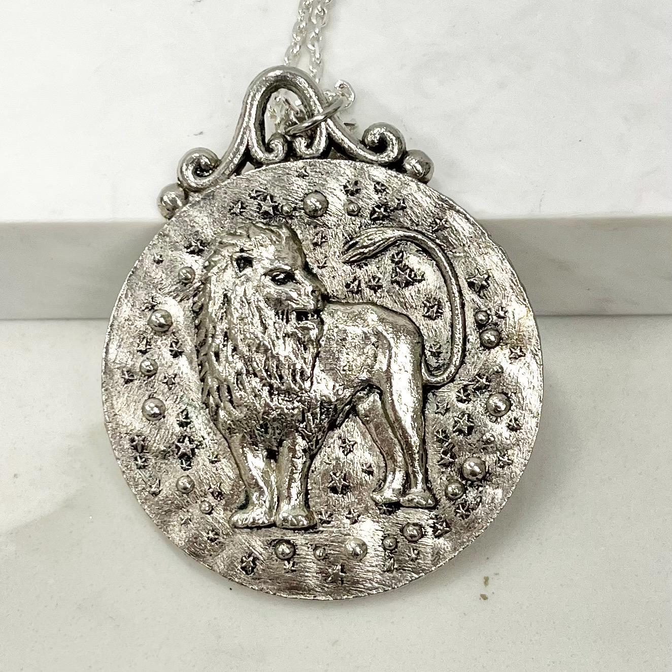 Vintage 1970‘s Huge Double Sided Lion Leo Zodiac Stars Pendant Necklace with an 18” Curb Chain MillyOliverVintage