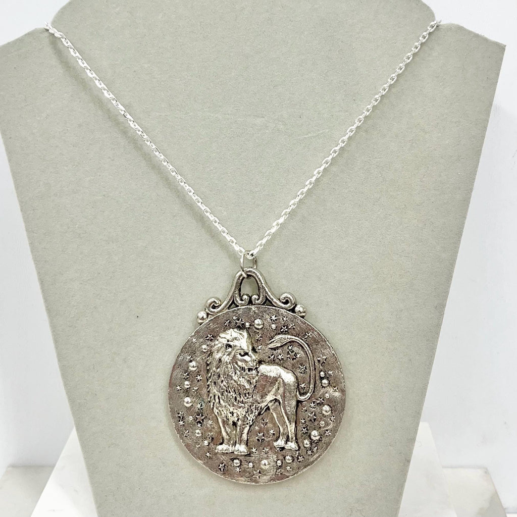 Vintage 1970‘s Huge Double Sided Lion Leo Zodiac Stars Pendant Necklace with an 18” Curb Chain MillyOliverVintage