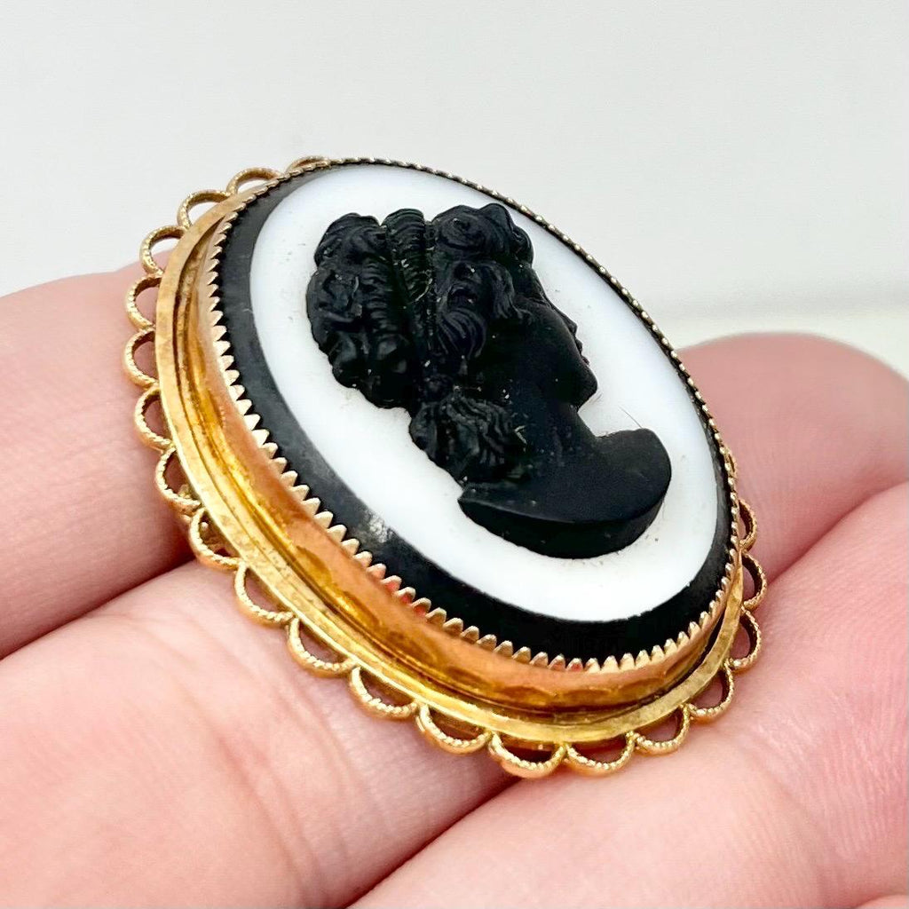 Vintage Amco 14ct Gold Filled Black & White Glass Faux Cameo Brooch Victorian Style / Pendant MillyOliverVintage