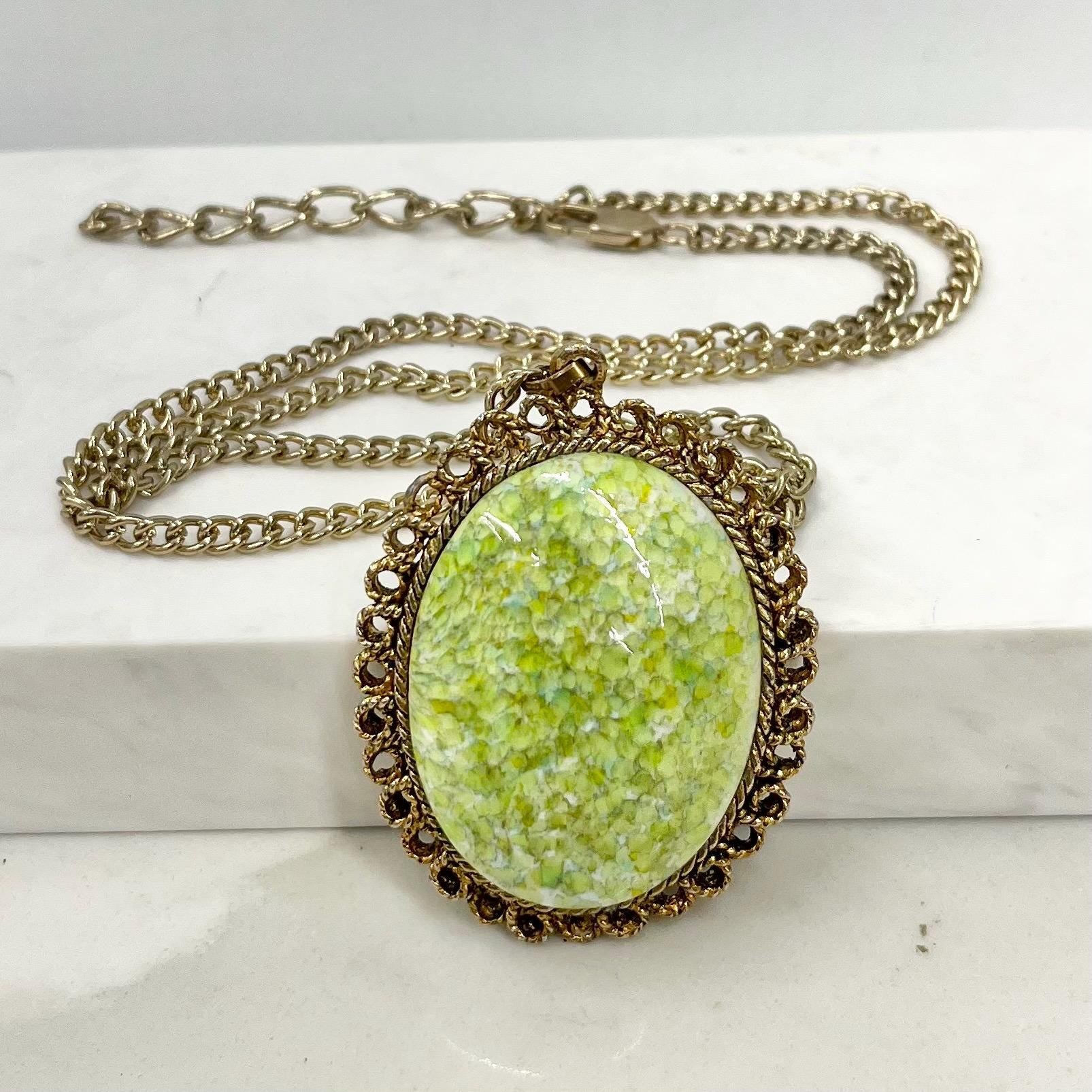 Vintage 1960‘s Gold Tone Large Green Glass Cabochon Pendant Necklace with a 22” Curb Chain with a 1.5” Extender Chain MillyOliverVintage