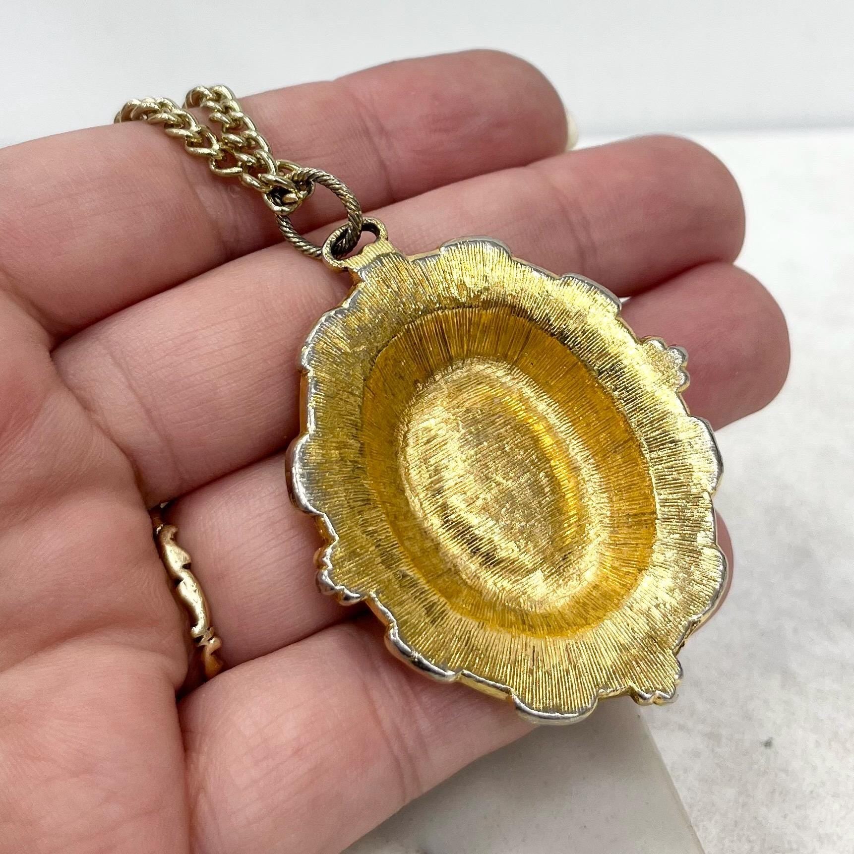 Vintage 1970‘s Gold Tone Large Oval Victorian Style Pendant Necklace with a 22” Curb Chain MillyOliverVintage