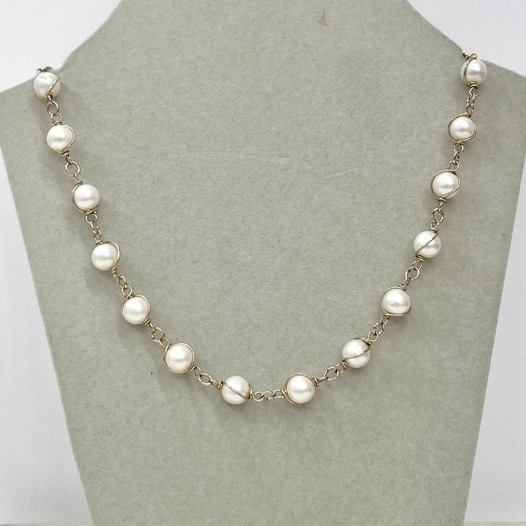 Vintage Sarah Coventry Acrylic Pearl and Gold Tone Necklace 16” Long MillyOliverVintage