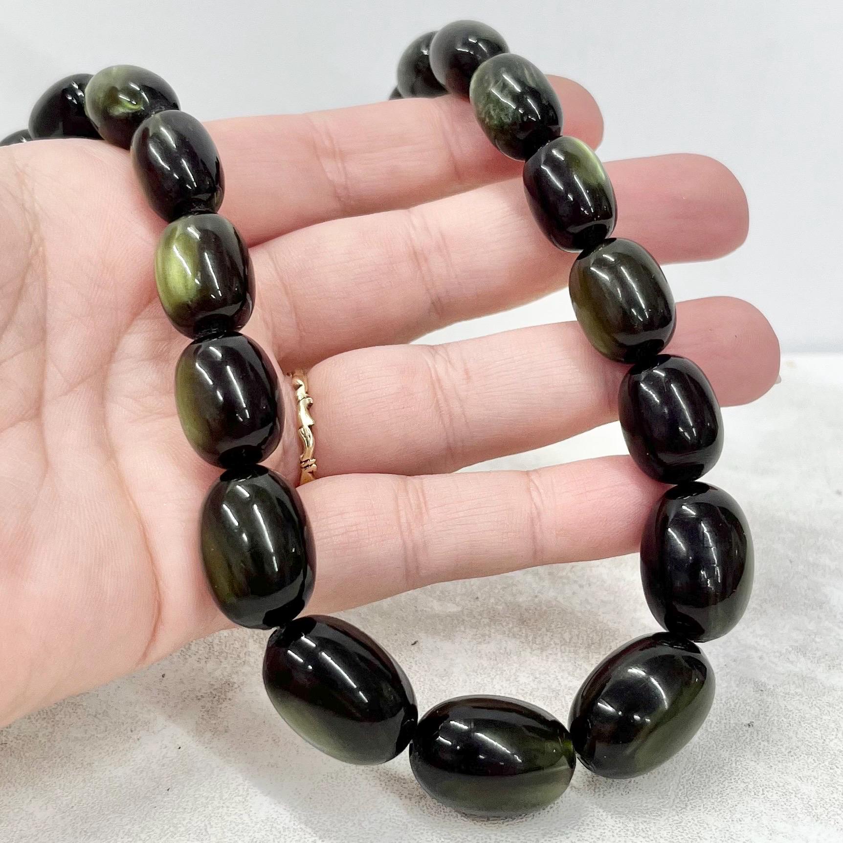 Vintage Chunky Green Cats Eye Swirl Early Plastic / Bakelite Necklace Statement Piece Vintage Jewellery 20” Long MillyOliverVintage
