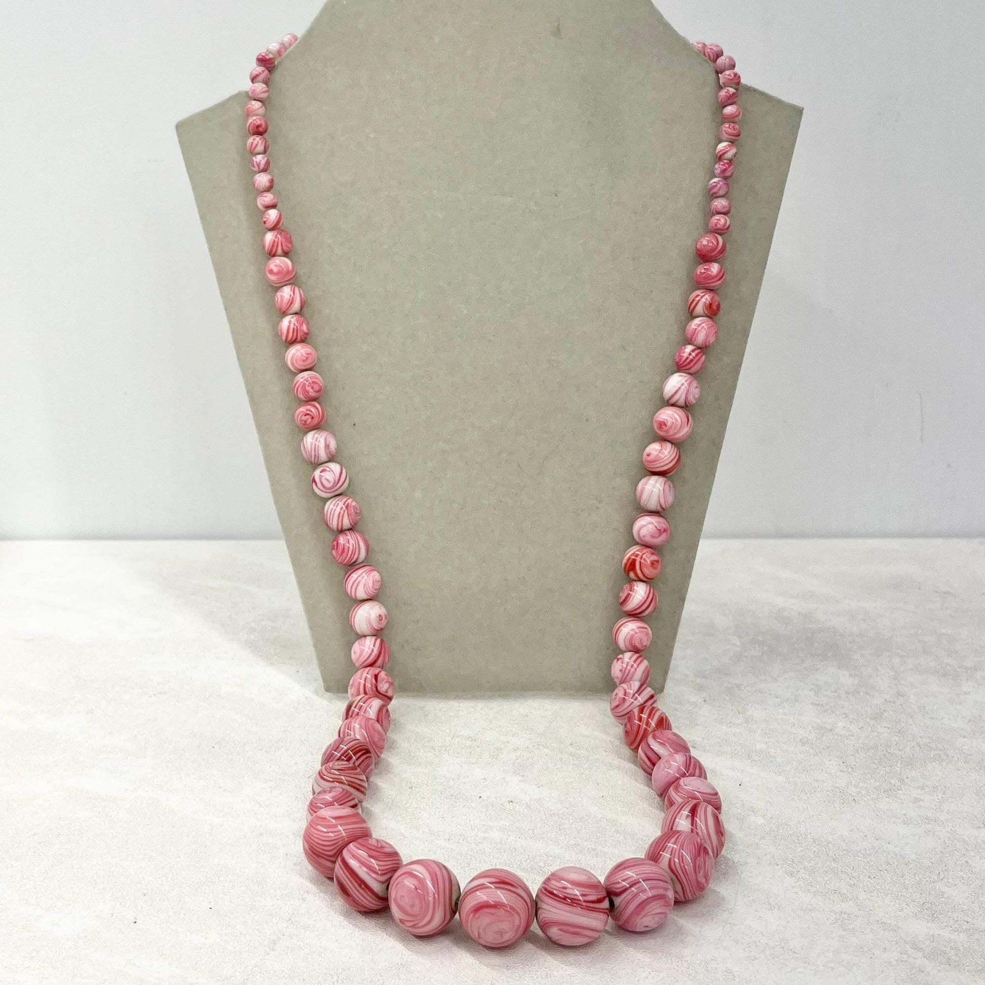 Art Deco Pink Swirl Graduated Glass Bead Necklace 27” Long MillyOliverVintage