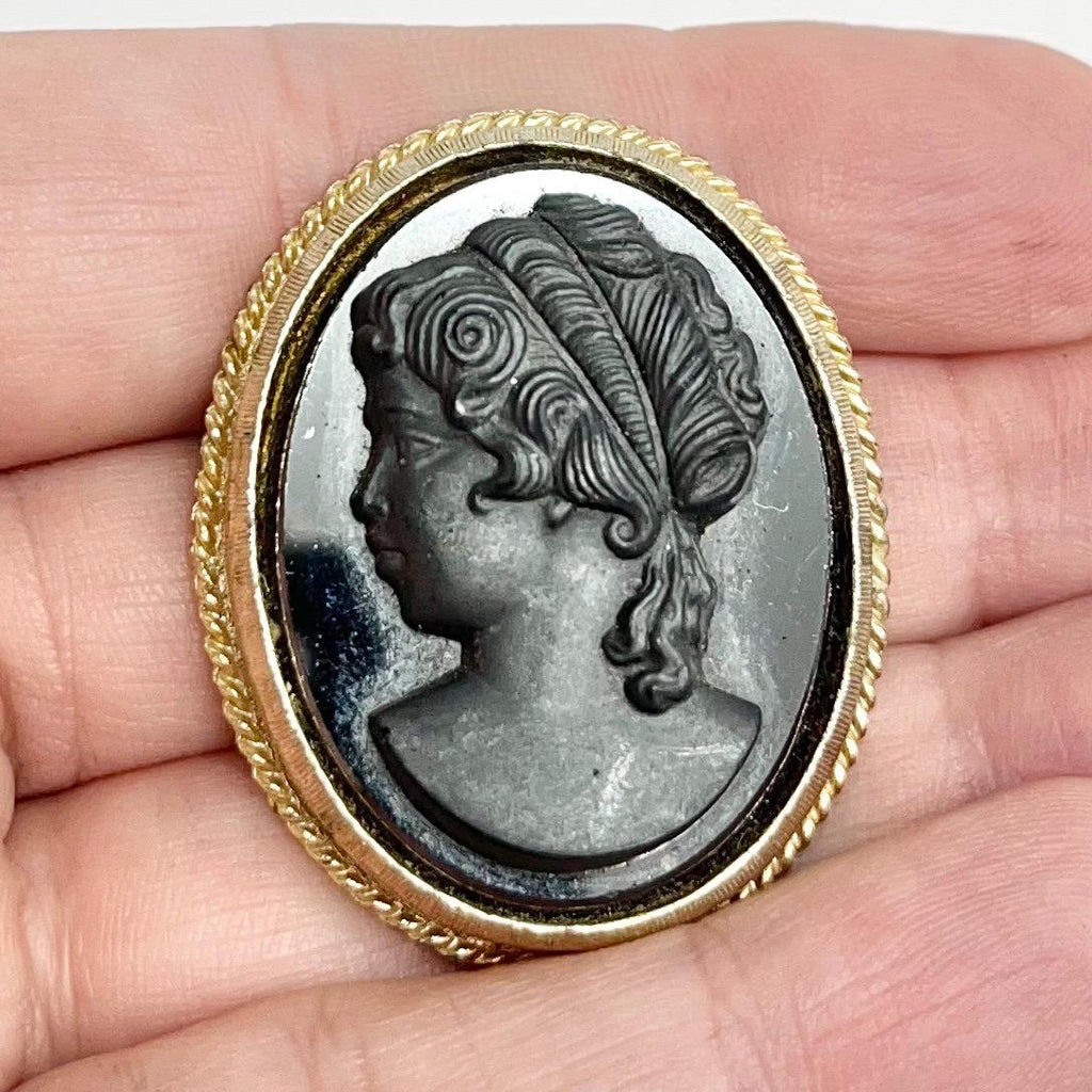 Victorian Style Mourning Cameo Brooch: Vintage Gold Tone MillyOliverVintage