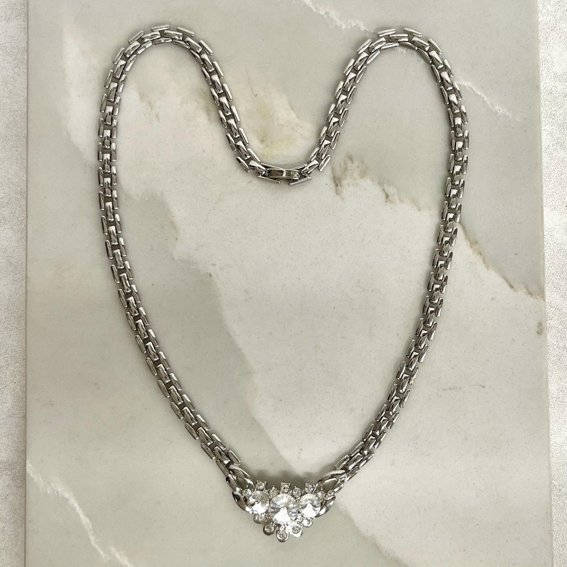 Vintage Silver Tone Panther Chain Crystal Necklace Beautifully Sparkling MillyOliverVintage