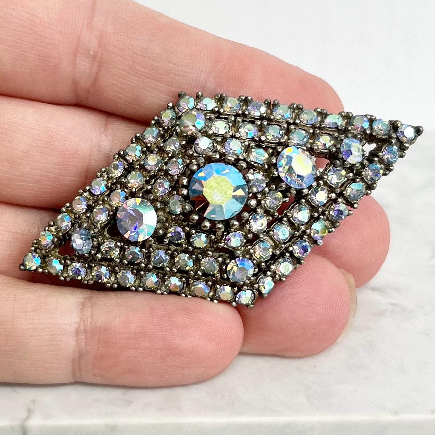Sphinx Aquamarine Blue Austrian Crystal Brooch in a Silver Tone Setting : Vintage Diamond Shape with Sparkling Rhinestones MillyOliverVintage