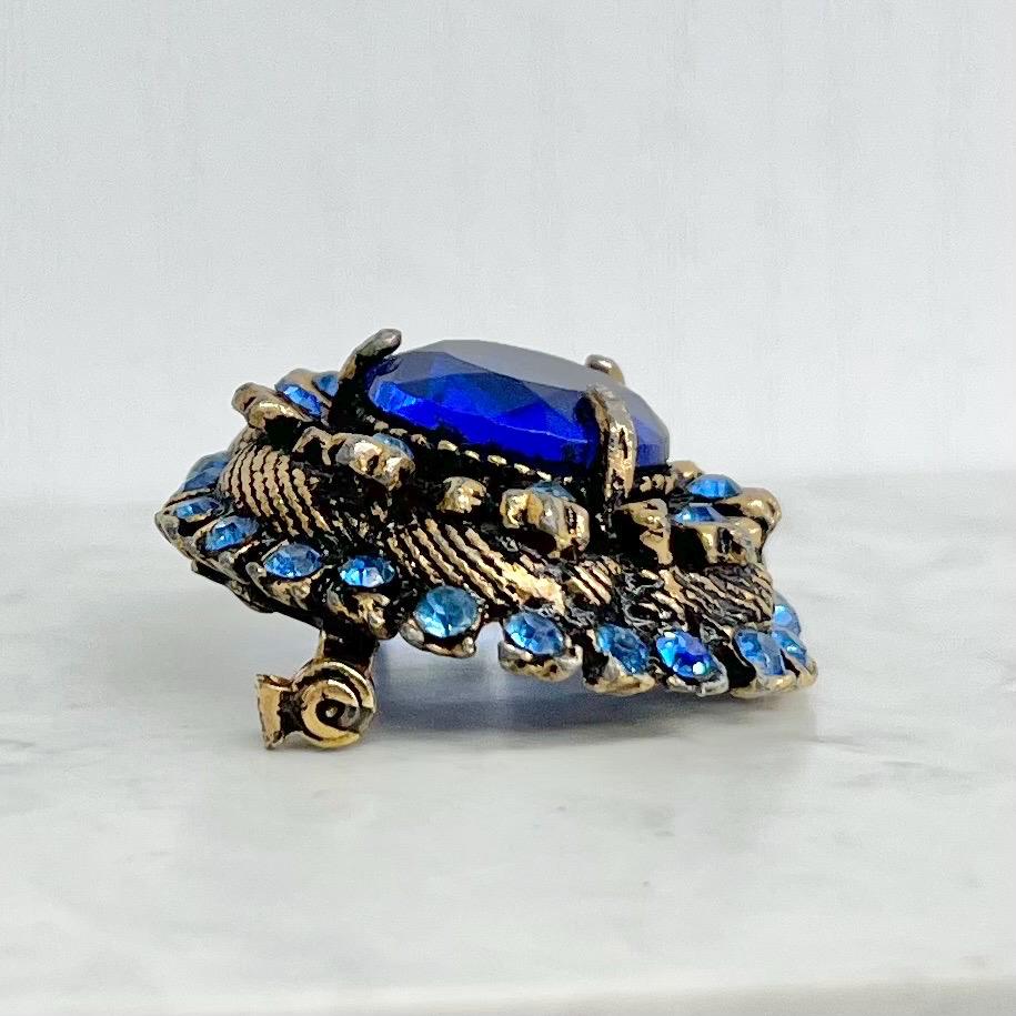 Blue Austrian Crystal Brooch in a Brass Tone Setting : Vintage Jewellery with Sparkling Rhinestones MillyOliverVintage