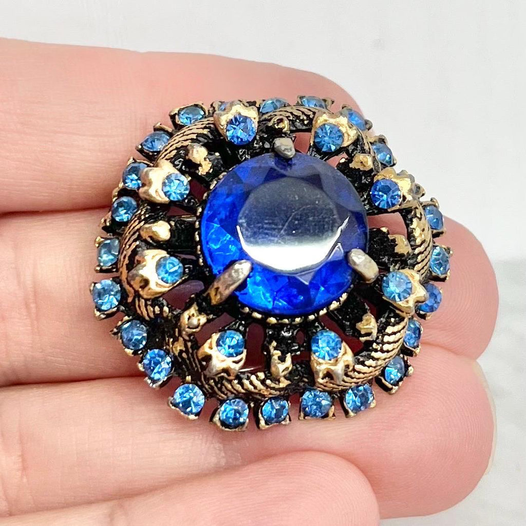 Blue Austrian Crystal Brooch in a Brass Tone Setting : Vintage Jewellery with Sparkling Rhinestones MillyOliverVintage