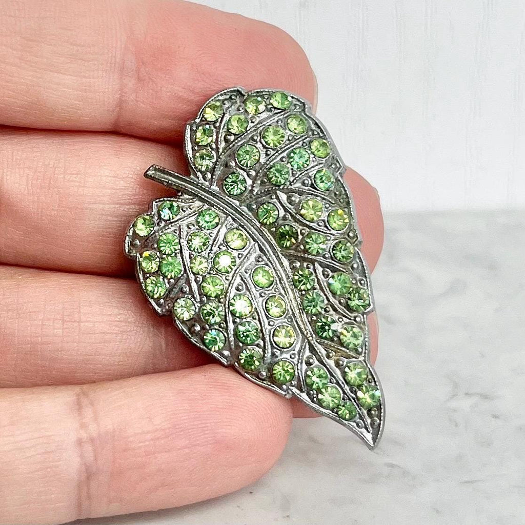 Green Uranium Crystal Leaf Brooch : Vintage Silver Tone UV Reactive Rhinestone Jewellery MillyOliverVintage