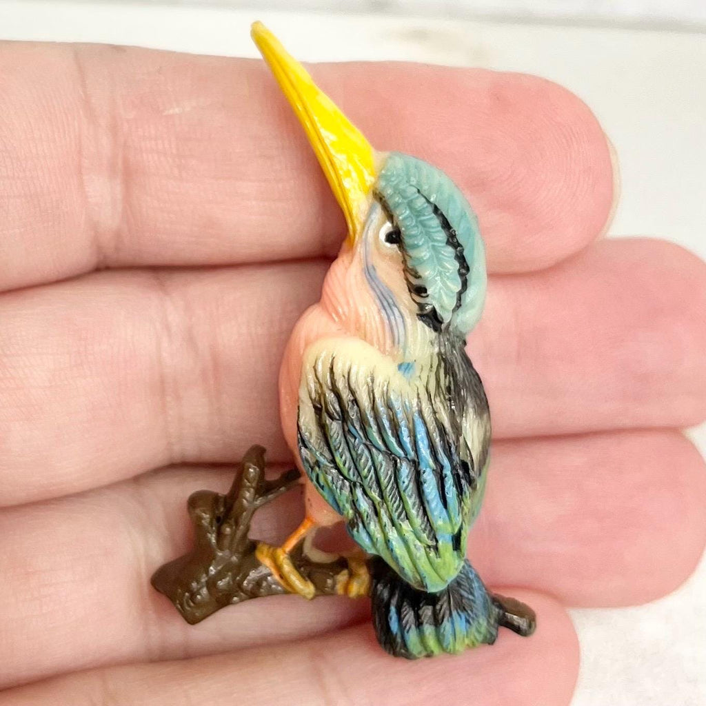 Celluloid Kingfisher Bird Brooch : Vintage 1960s 1970s MillyOliverVintage