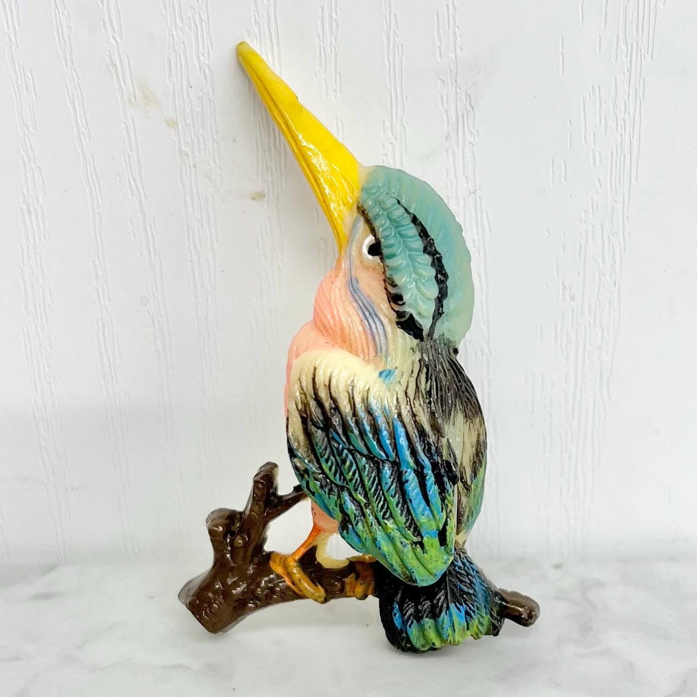 Celluloid Kingfisher Bird Brooch : Vintage 1960s 1970s MillyOliverVintage