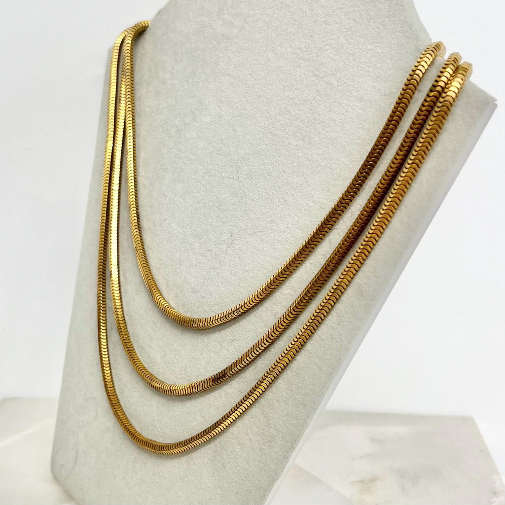 Vintage Three Strand Chain Necklace with a Toggle Clasp : 1960s-70s Gold Tone Grecian Style Jewellery MillyOliverVintage