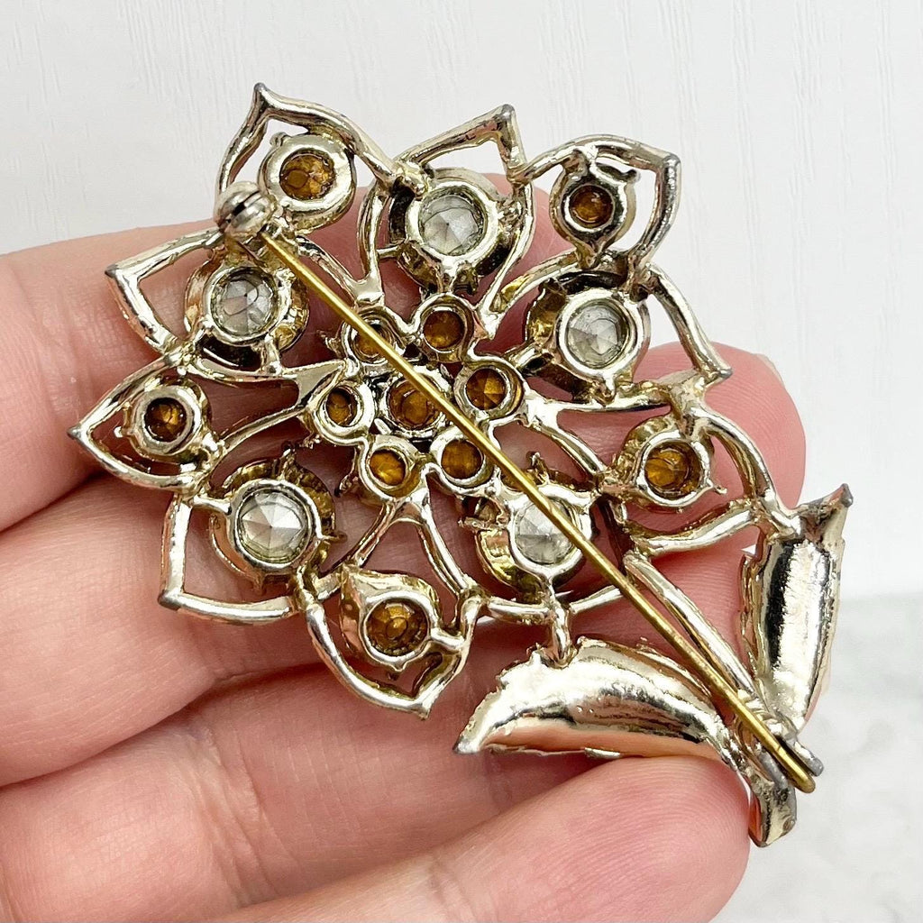 Large Blue Crystal Flower / Daisy Brooch : Vintage Gold Tone Starement Brooch Super Sparkly MillyOliverVintage
