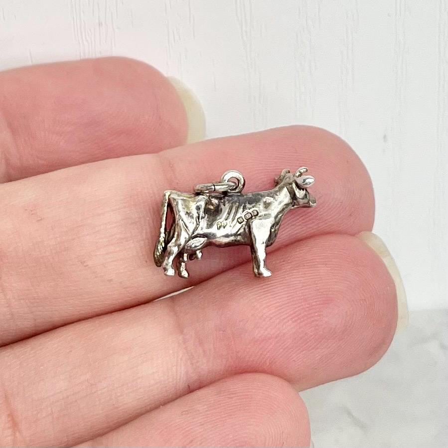Vintage Sterling Silver Cow / Bull Bracelet Charm MillyOliverVintage