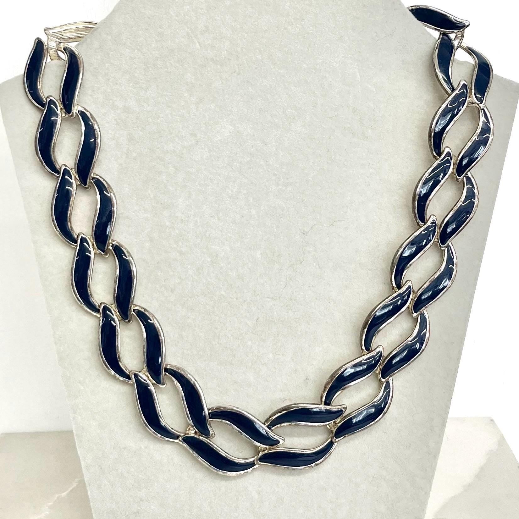 Navy Blue Enamelled Napier Collar Necklace Silver Plate 1970’s - 1980’s Statement Power Chain 16” with a 3” Extender Chain MillyOliverVintage