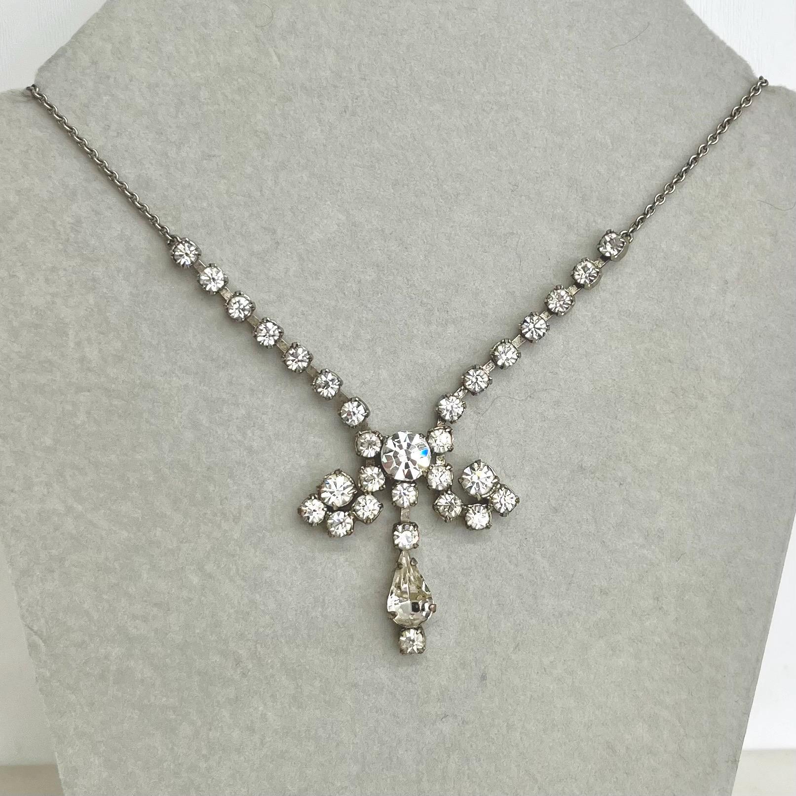 Vintage Clear Crystal Pear Drop Diamante Paste Necklace : Bridal Necklace or Prom MillyOliverVintage