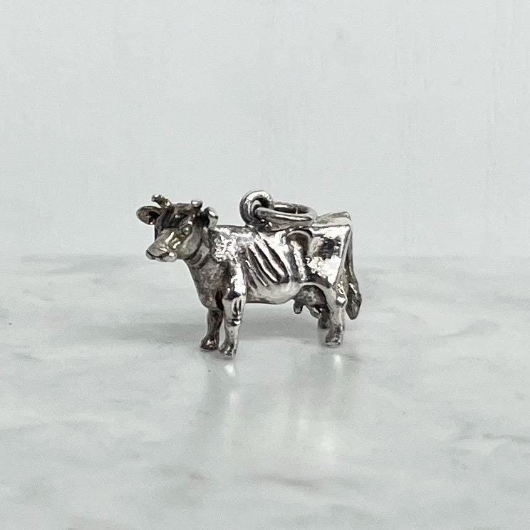 Vintage Sterling Silver Cow / Bull Bracelet Charm MillyOliverVintage