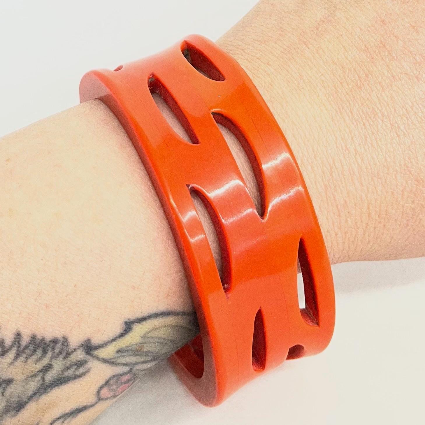 Orange Bakelite Bangle : Chunky Vintage Design with Crescent Shaped Cutout Details Costume Jewellery MillyOliverVintage