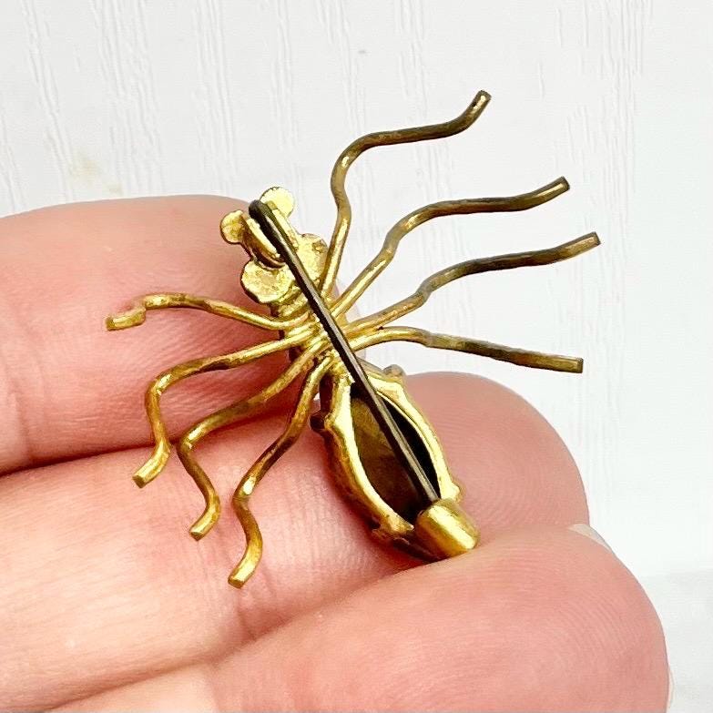 Art Deco Spider Brooch : Vintage Insect Brooch with Czech Crystal Rhinestone Accents in Red Pink and Blue MillyOliverVintage