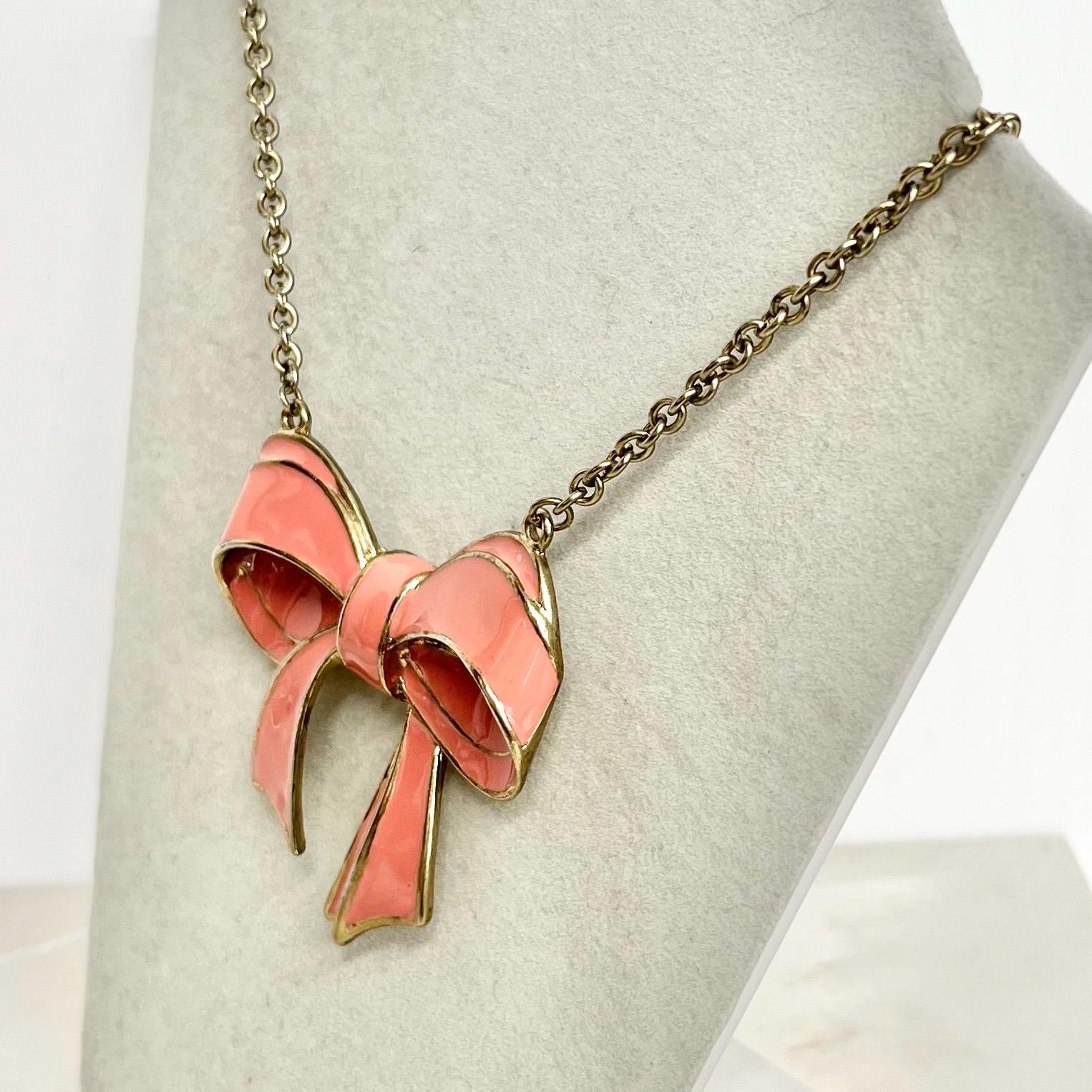 Pink Bow Necklace : Vintage Design of a Large Pink Enamelled Bow Hanging Between a Gold Tone Cutb Chain MillyOliverVintage