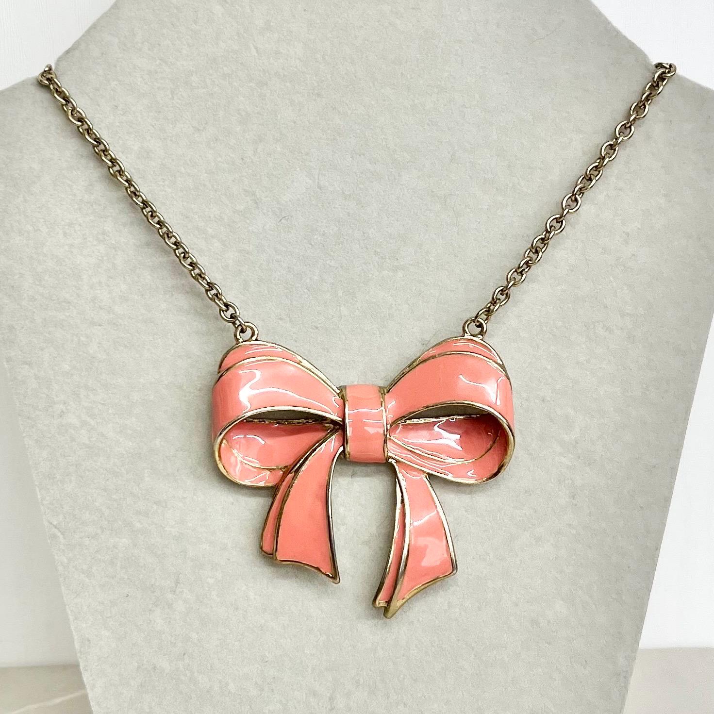 Pink Bow Necklace : Vintage Design of a Large Pink Enamelled Bow Hanging Between a Gold Tone Cutb Chain MillyOliverVintage