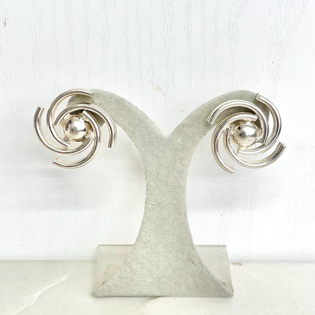 Silver Tone Pinwheel Earrings : Vintage Jewellery for Pierced Ears 1980’s - 1990’s MillyOliverVintage