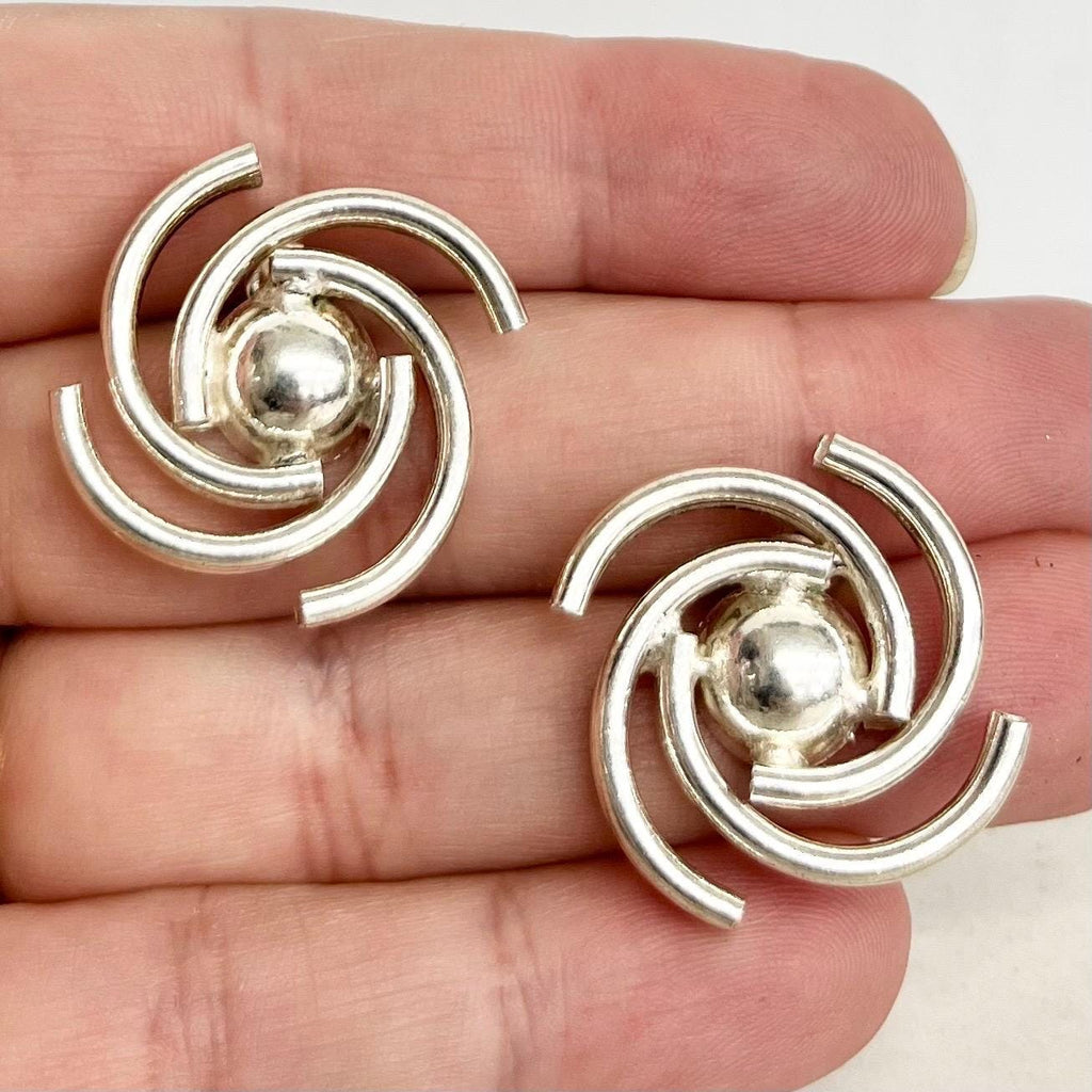 Silver Tone Pinwheel Earrings : Vintage Jewellery for Pierced Ears 1980’s - 1990’s MillyOliverVintage