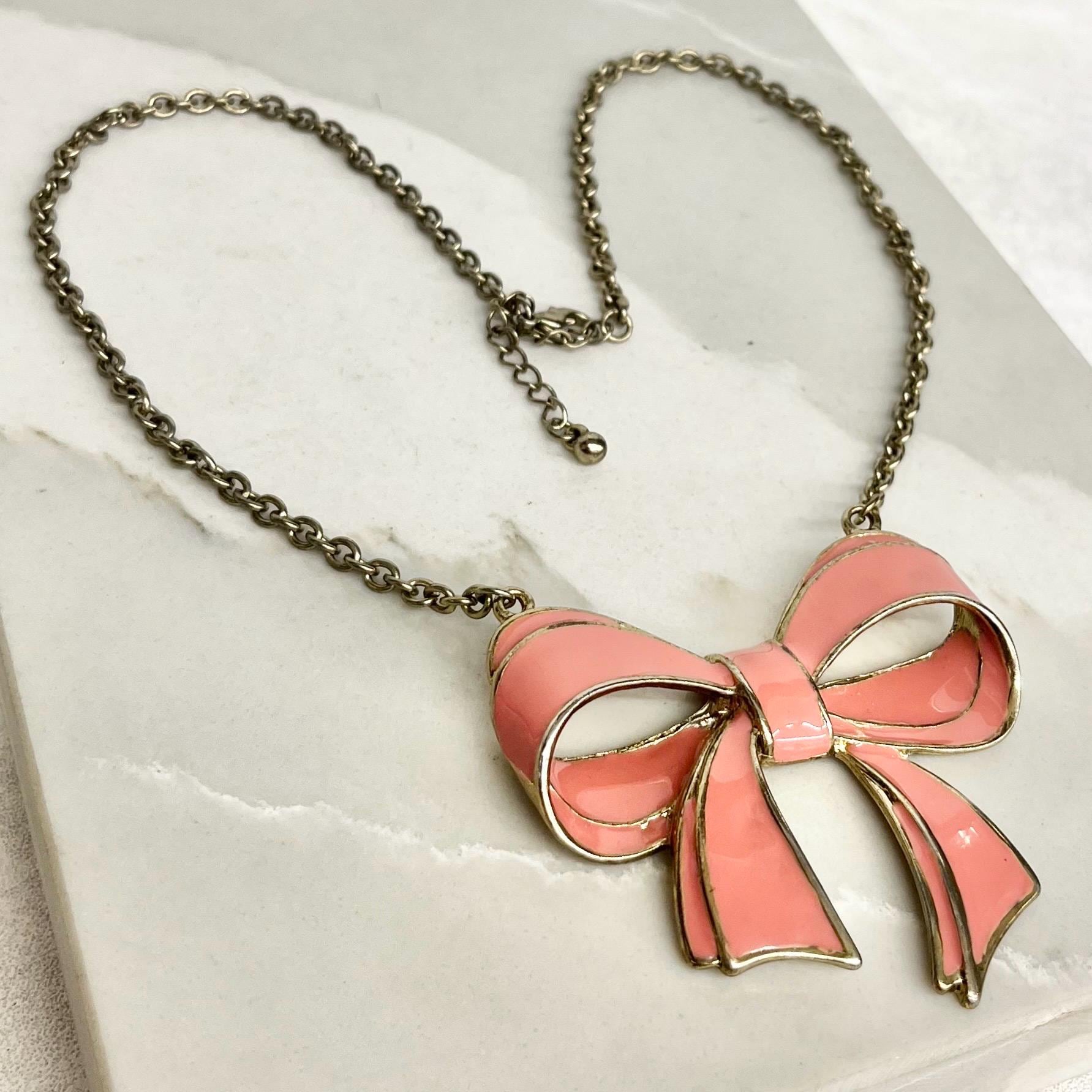 Pink Bow Necklace : Vintage Design of a Large Pink Enamelled Bow Hanging Between a Gold Tone Cutb Chain MillyOliverVintage
