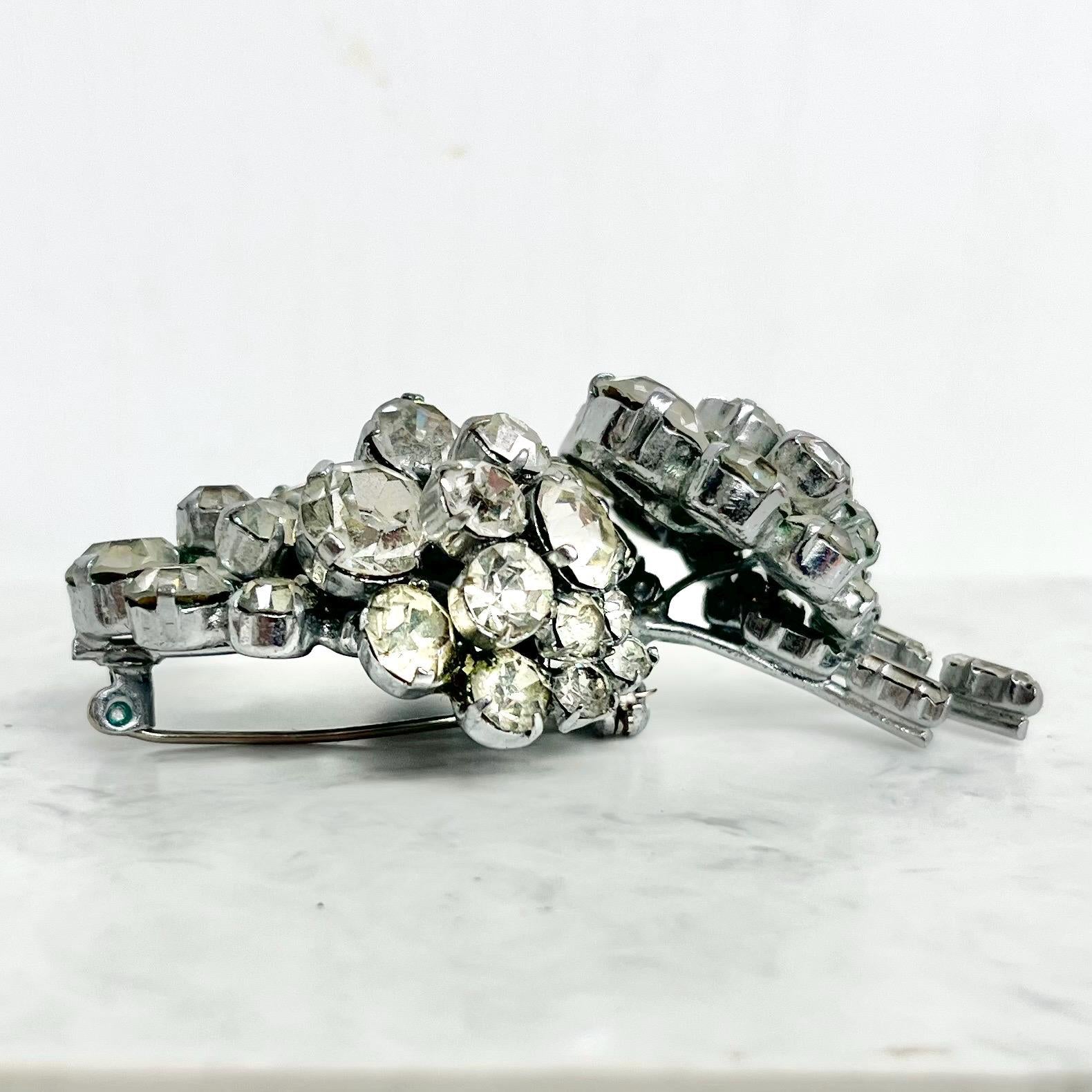 Vintage Clear Crystal Cluster Flower Brooch in a Silver Tone Setting Excellent Quality Substantial Statememt Jewellery MillyOliverVintage