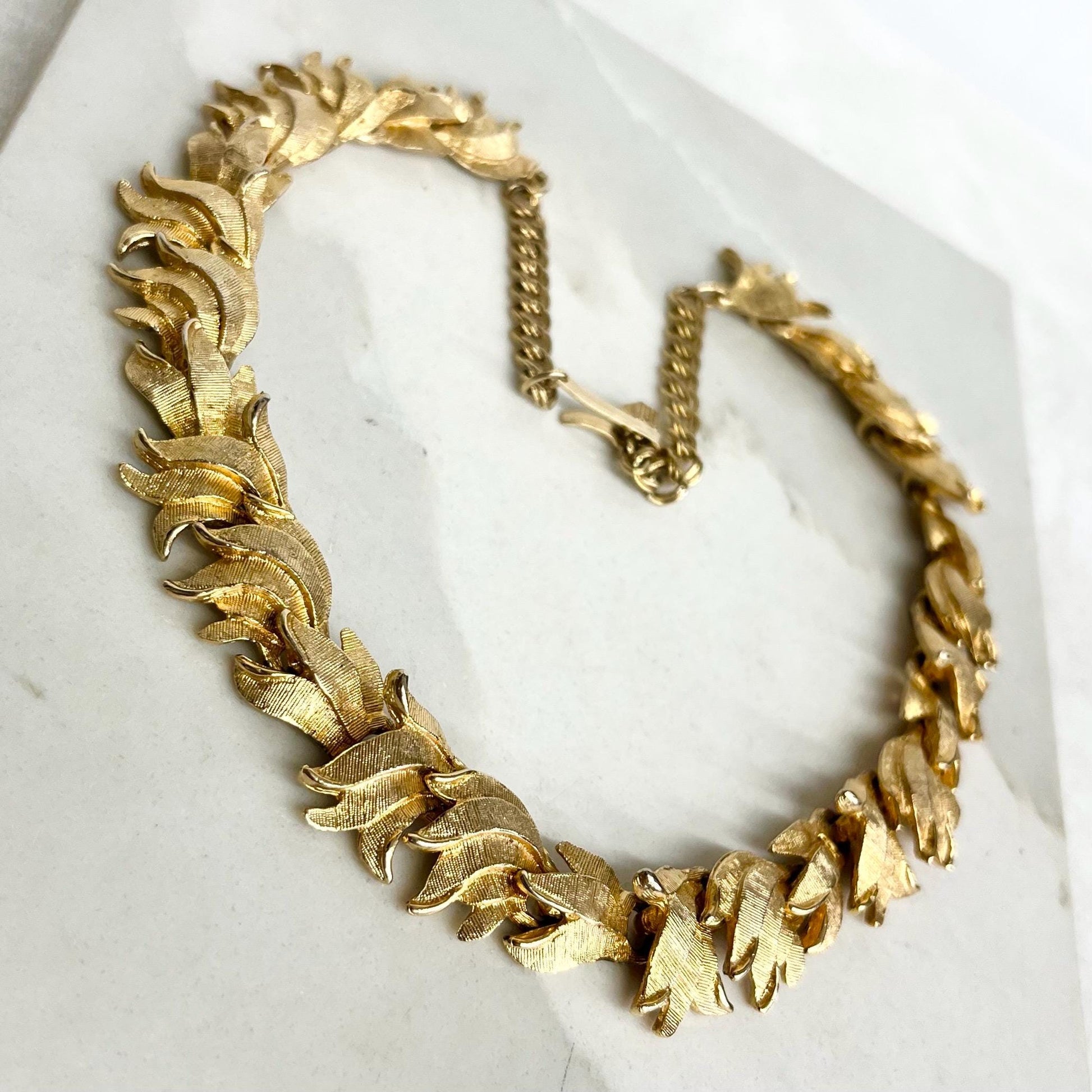 Vintage Gold Tone Brutalist Textured Leaf Link Chain Necklace 1970’s - 1980’s Statement Jewellery MillyOliverVintage