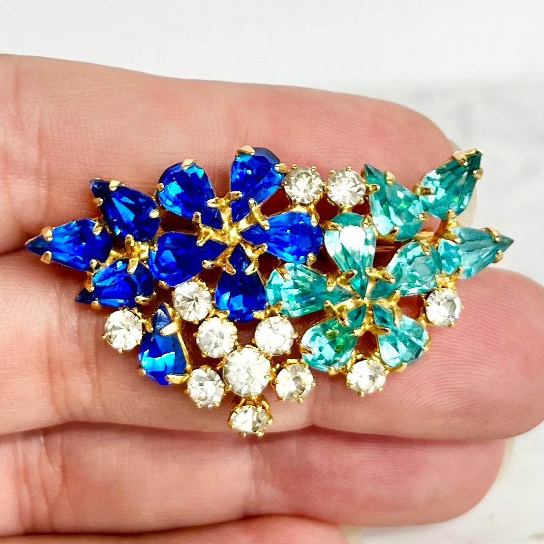 Vintage Blue Aqua Crystal Diamante Flower Brooch in a Gold Plate Setting Excellent Quality MillyOliverVintage