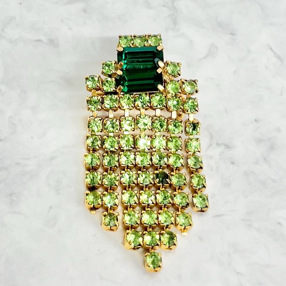 Green Austrian Crystal Brooch Art Deco Style with Seven Tassle Drops Gold Plated MillyOliverVintage