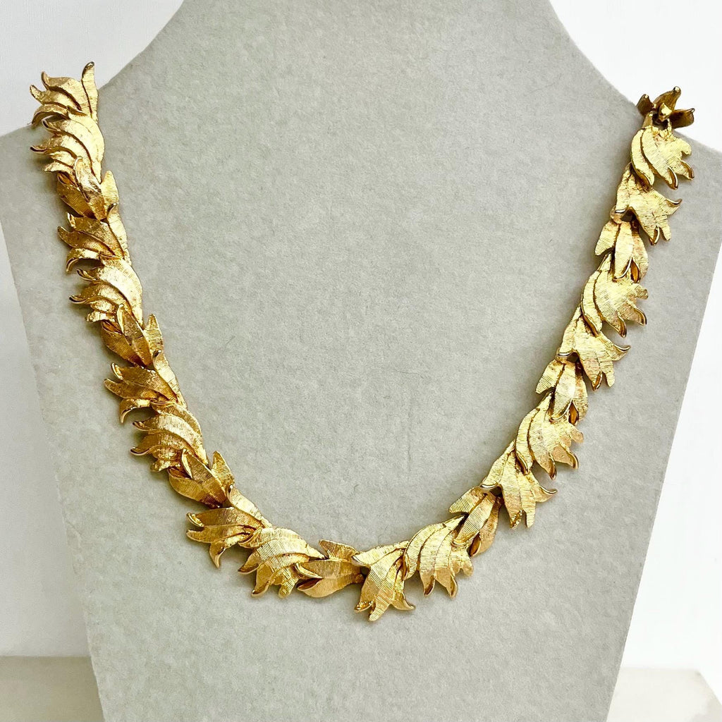 Vintage Gold Tone Brutalist Textured Leaf Link Chain Necklace 1970’s - 1980’s Statement Jewellery MillyOliverVintage