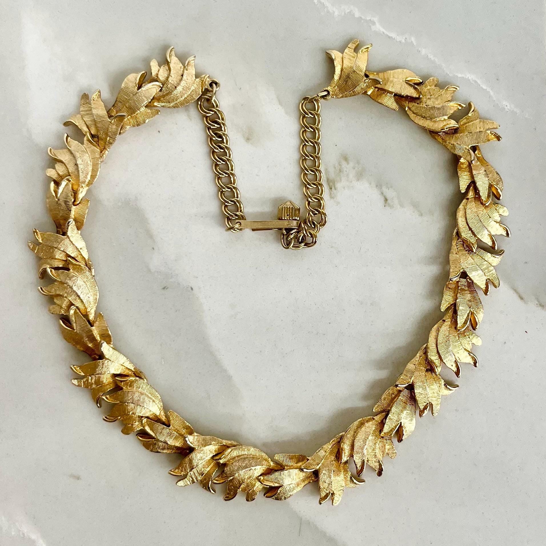 Vintage Gold Tone Brutalist Textured Leaf Link Chain Necklace 1970’s - 1980’s Statement Jewellery MillyOliverVintage