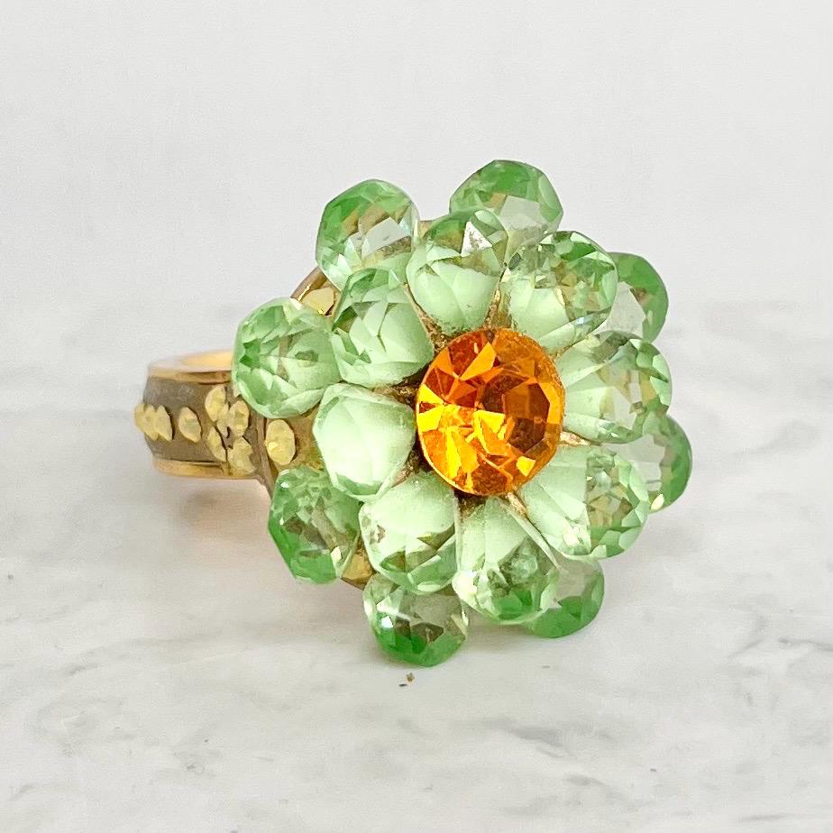 One of a Kind Uranium Crystal Statement Flower Ring UV Reactive Glow Size UK M 1/2 MillyOliverVintage