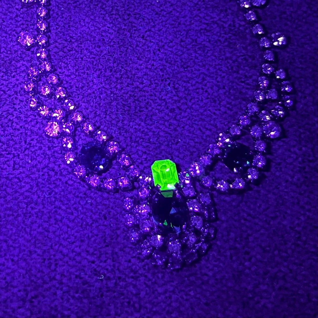 Vintage Regal Clear & Green Uranium Glass Crystal Drop Necklace Silver Tone Metal UV Reactive Glow MillyOliverVintage