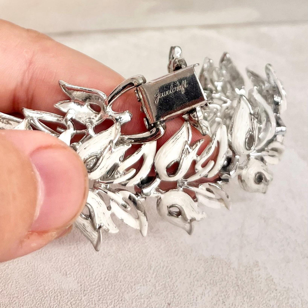 Vintage Jewelcraft Silver Tone White Enamelled Bracelet in a Floral Leaf Design 7.5” MillyOliverVintage
