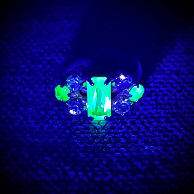 Vintage Uranium Glass Stone Emerald Cut Crystal Dress Ring Silver Tone UV Reactive Adjustable Size MillyOliverVintage