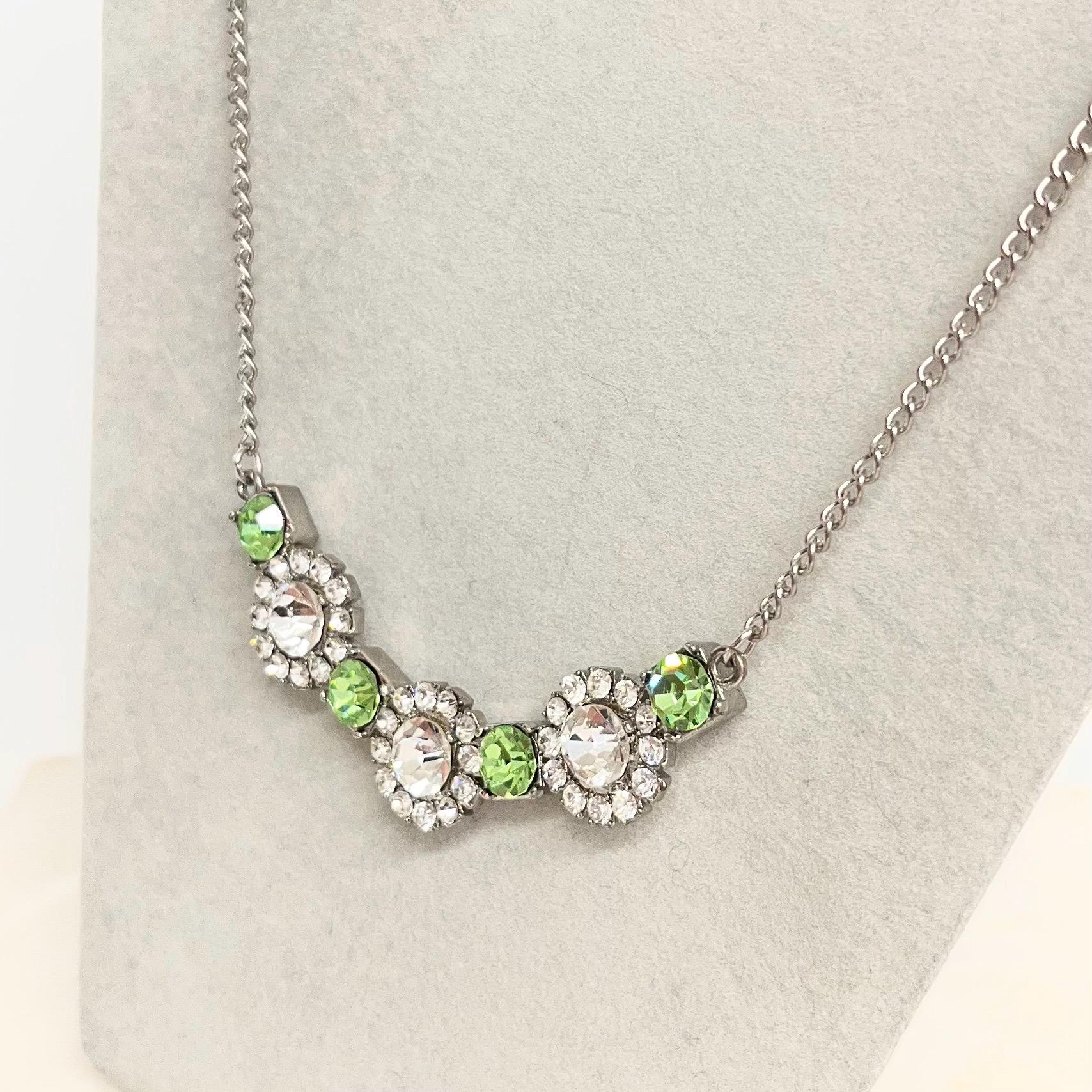 Vintage Clear & Green Uranium Glass Crystal Flower Necklace Silver Tone Metal UV Reactive Glow MillyOliverVintage