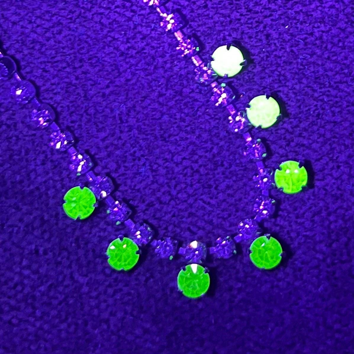 Vintage Clear & Green Uranium Glass Crystal Droplet Necklace Silver Tone Metal UV Reactive Glow MillyOliverVintage
