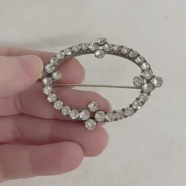 Large Clear Crystal Oval Brooch in a Brass / Silver Tone Setting : Vintage Sparkly Paste Jewellery